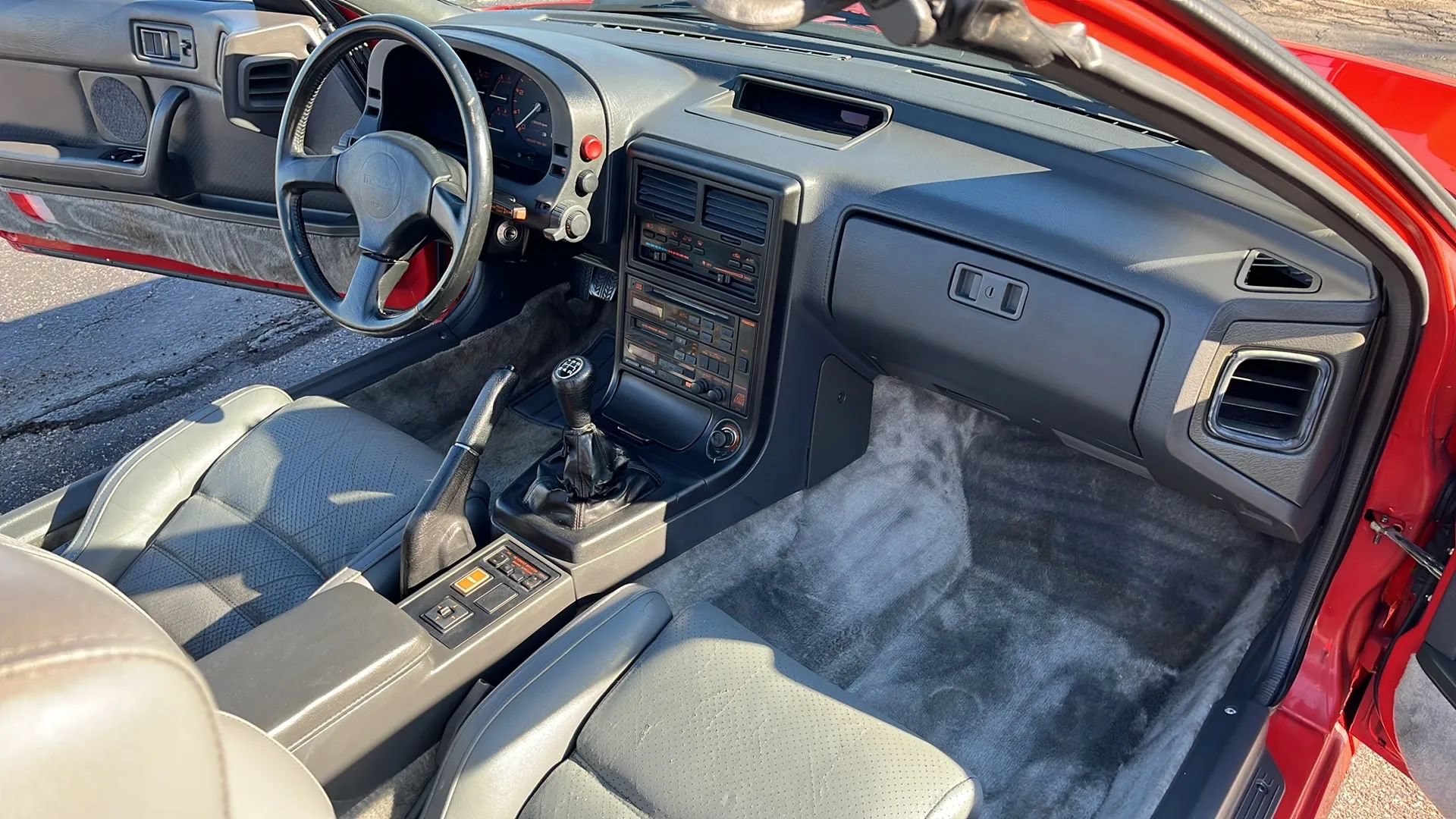 Used 1988 MAZDA RX-7 Convertible RWD image 16