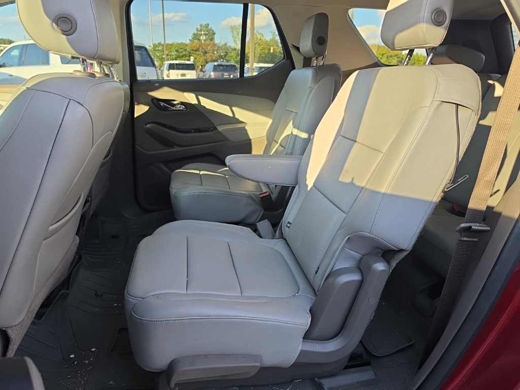 Used 2018 Chevrolet Traverse LT FWD image 5