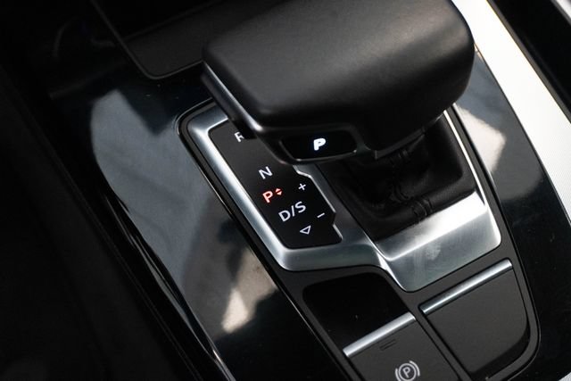 Used 2025 Audi Q5 2.0T Premium AWD/4WD image 16