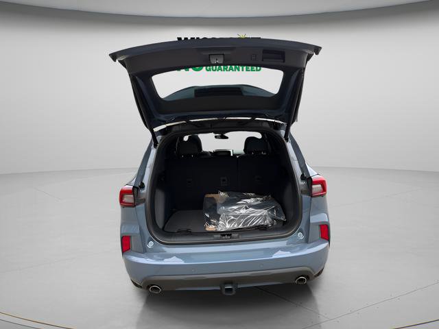 Used 2025 Ford Escape ST-Line Elite w/ Class II Trailer Tow Package AWD/4WD image 14