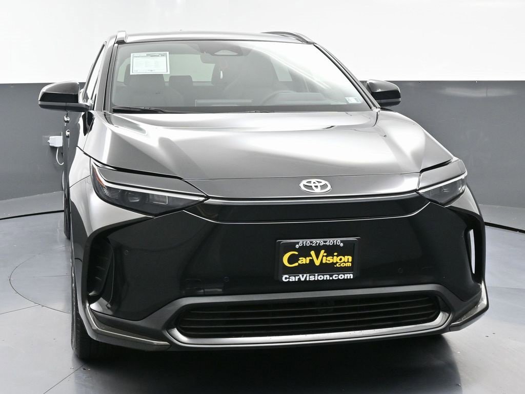 Used 2024 Toyota bZ4X XLE w/ Weather Package image 4