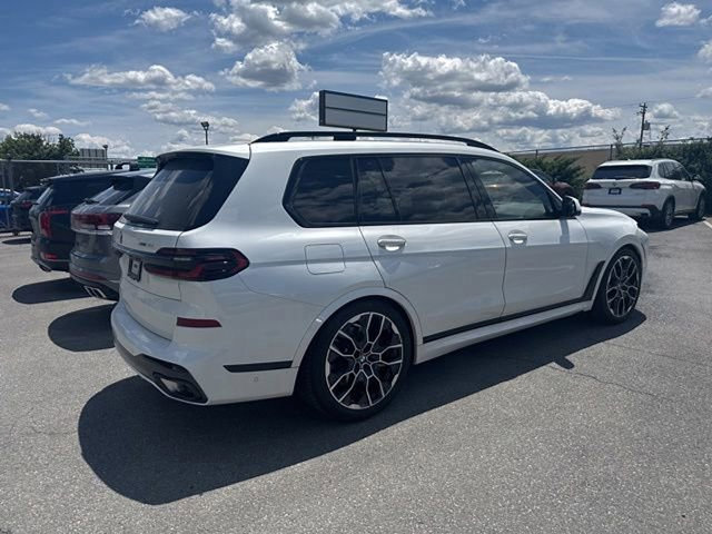 Certified 2026 BMW X7 xDrive40i w/ Executive Package AWD/4WD image 8