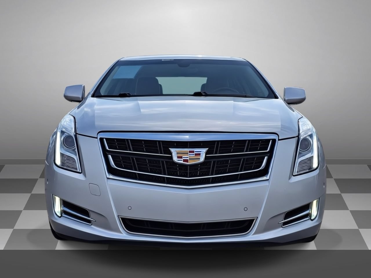 Used 2017 Cadillac XTS Luxury FWD image 2