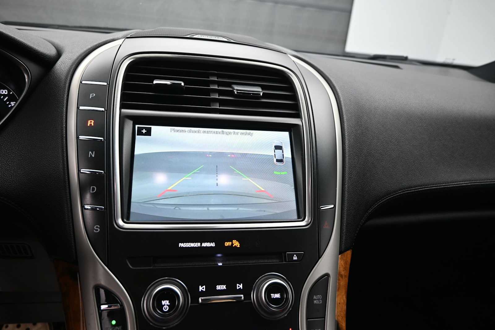 Used 2016 Lincoln MKX Reserve w/ Driver Assistance Package AWD/4WD image 14