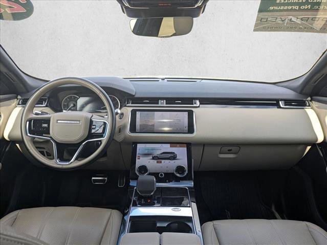 Used 2023 Land Rover Range Rover Velar R-Dynamic S image 19