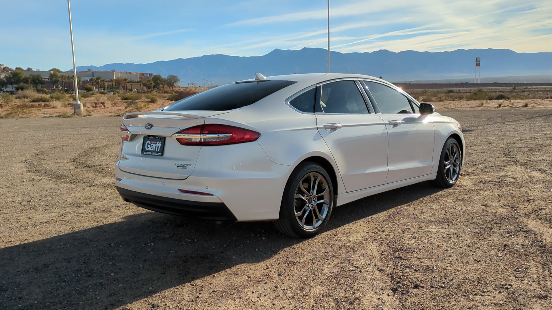 Used 2020 Ford Fusion Titanium image 3