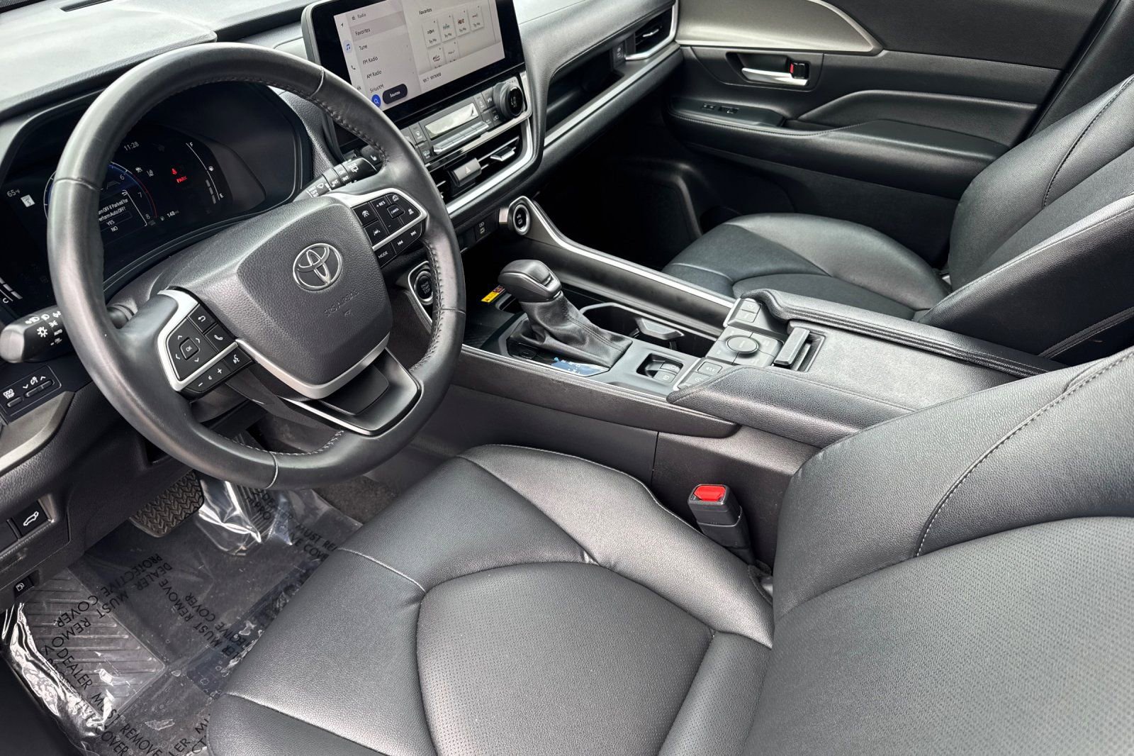 Certified 2025 Toyota Grand Highlander AWD image 11