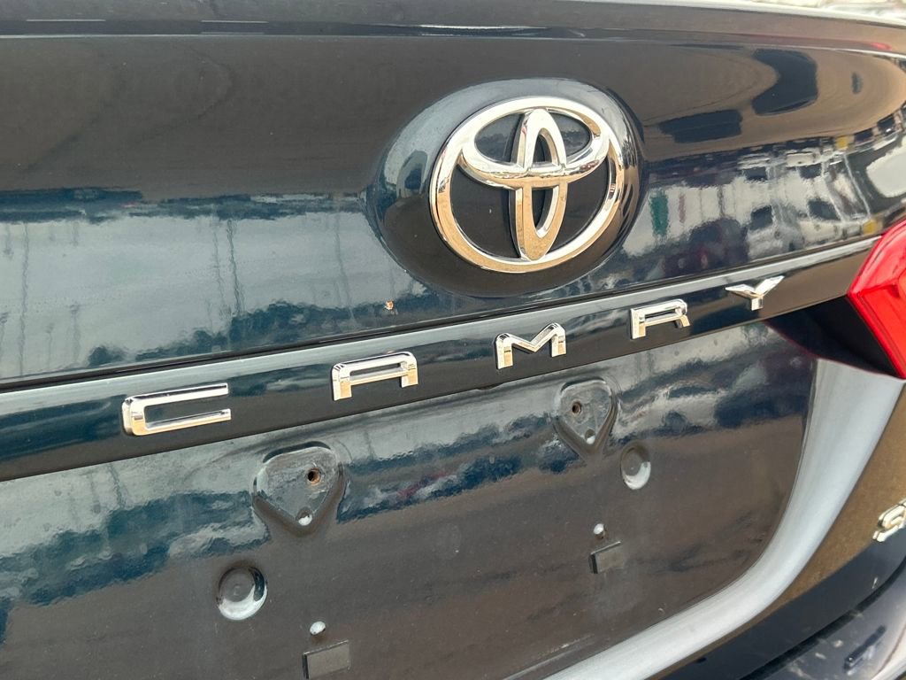 Used 2018 Toyota Camry SE image 50