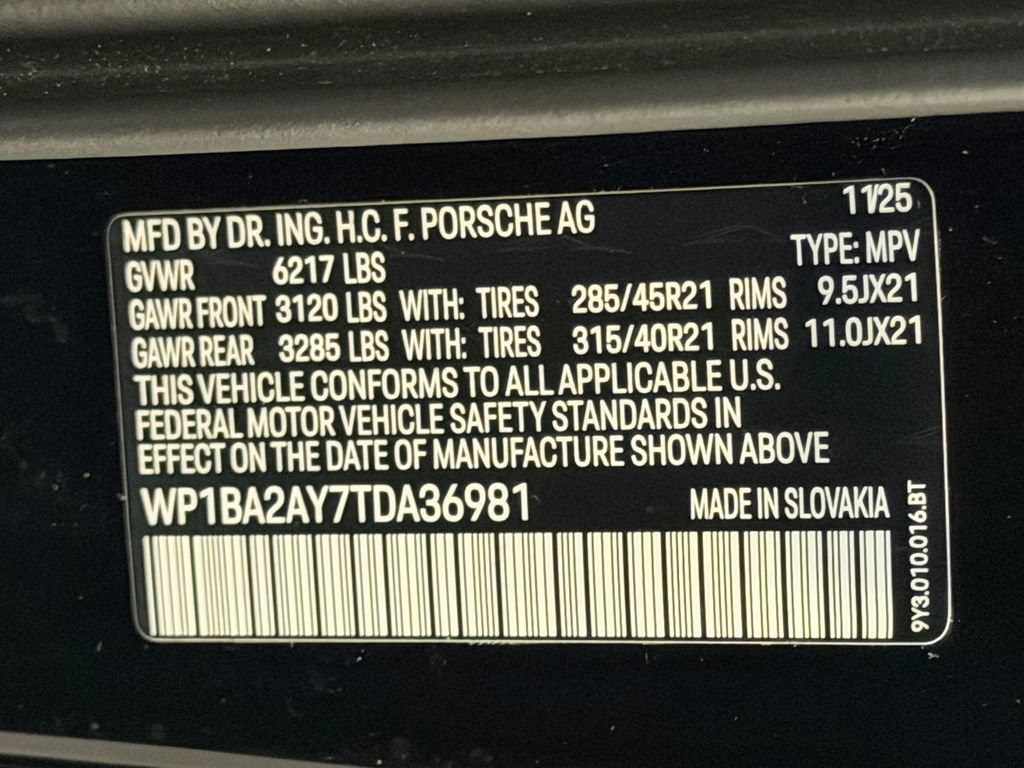 Certified 2026 Porsche Cayenne Coupe AWD/4WD image 27