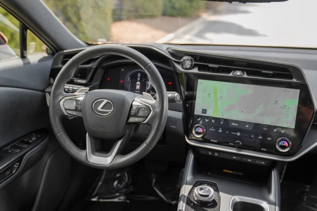Used 2024 Lexus RZ 450e Premium w/ Technology Package AWD/4WD image 21