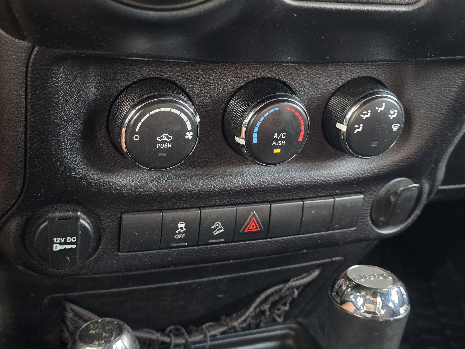 Used 2018 Jeep Wrangler Unlimited Sport AWD/4WD image 21