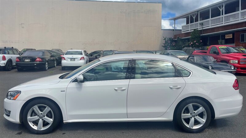 Used 2015 Volkswagen Passat 1.8T Limited Edition FWD image 2