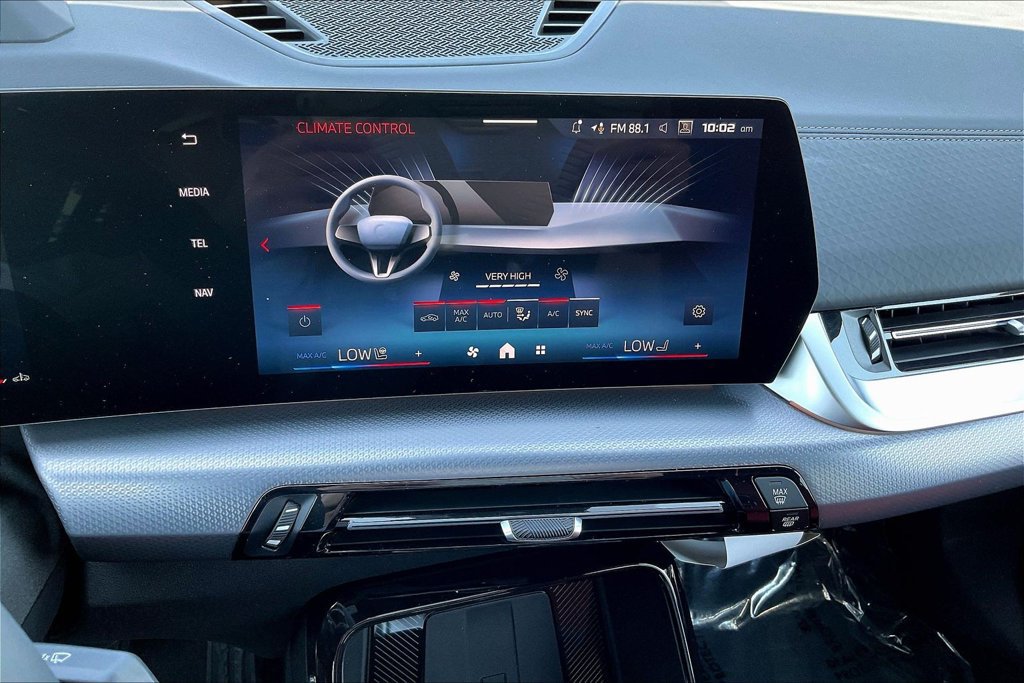 New 2026 BMW X2 M35i w/ Technology Package AWD/4WD image 16