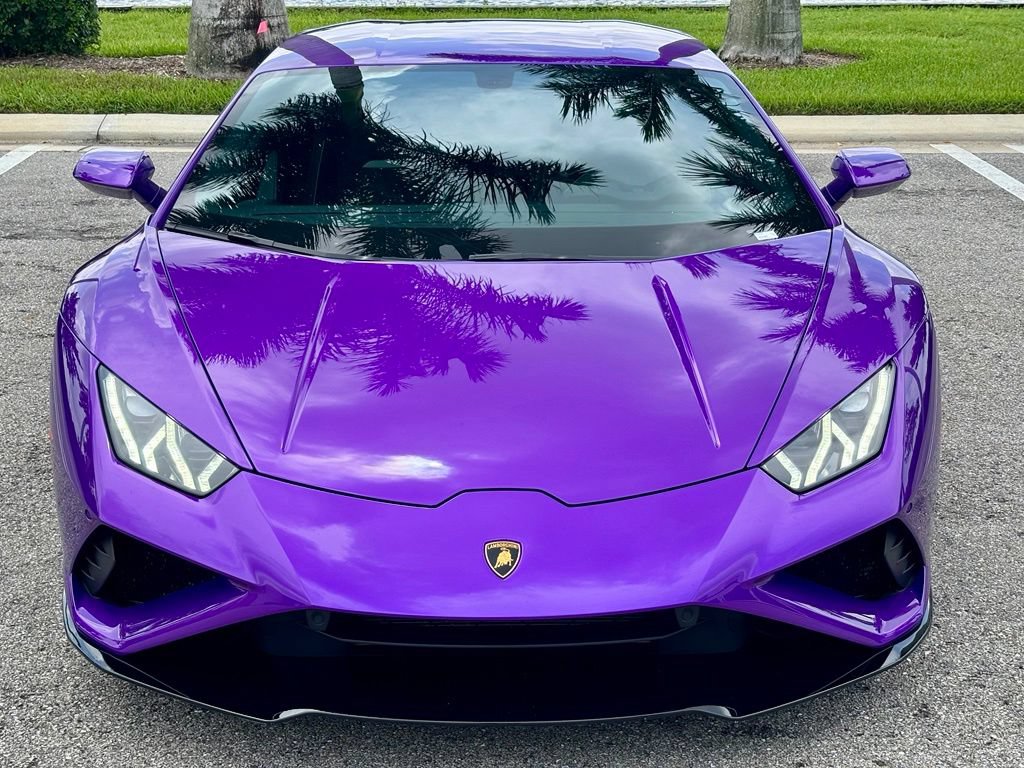 Used 2021 Lamborghini Huracan EVO RWD image 2