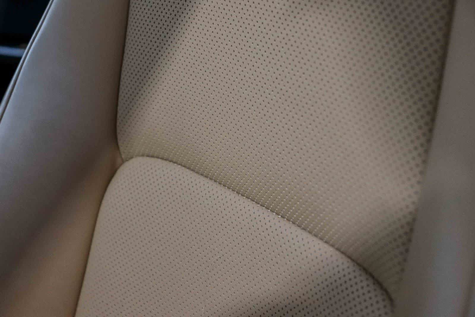 Used 2023 Lexus IS 300 w/ Comfort Package RWD image 26