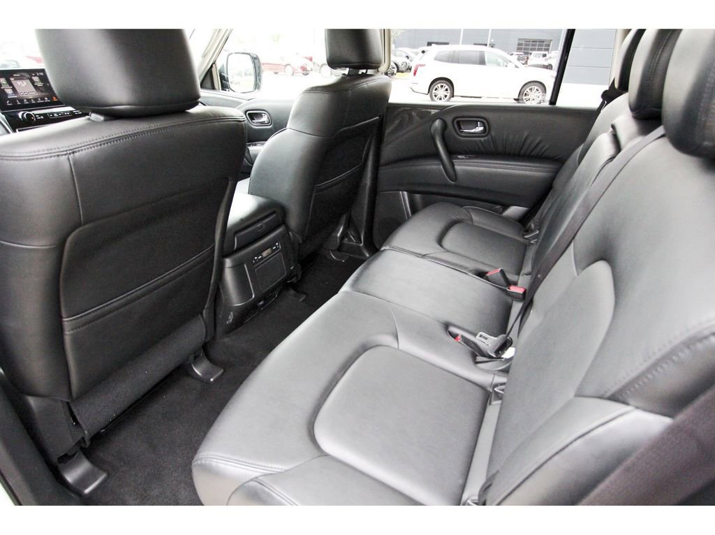 Used 2024 Nissan Armada SV image 11