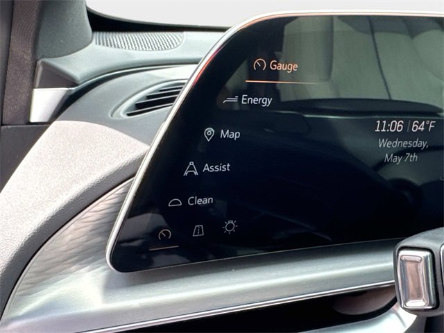 New 2025 Cadillac Lyriq Luxury image 30