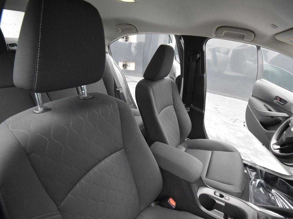 Used 2025 Toyota Corolla LE image 17