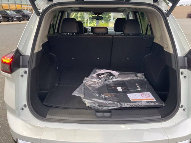 New 2026 Nissan Rogue Platinum w/ Platinum Premium Package AWD/4WD image 9