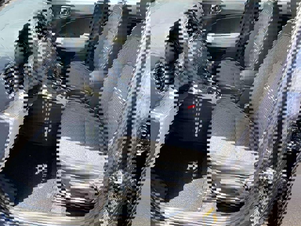 New 2025 Hyundai Venue Limited image 31