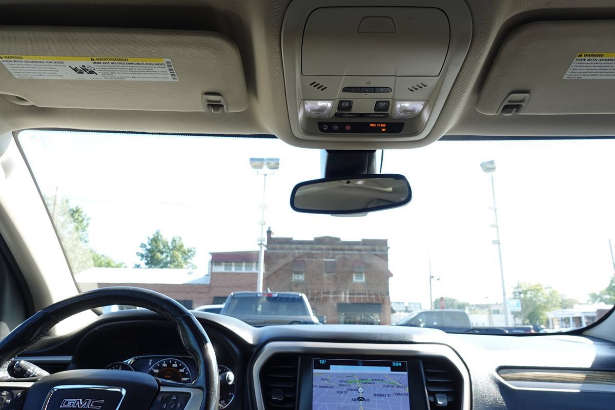 Used 2019 GMC Acadia Denali w/ Technology Package FWD image 43