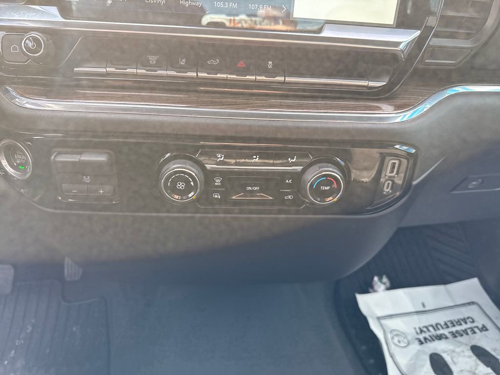 Used 2024 Chevrolet Silverado 2500 LT image 23