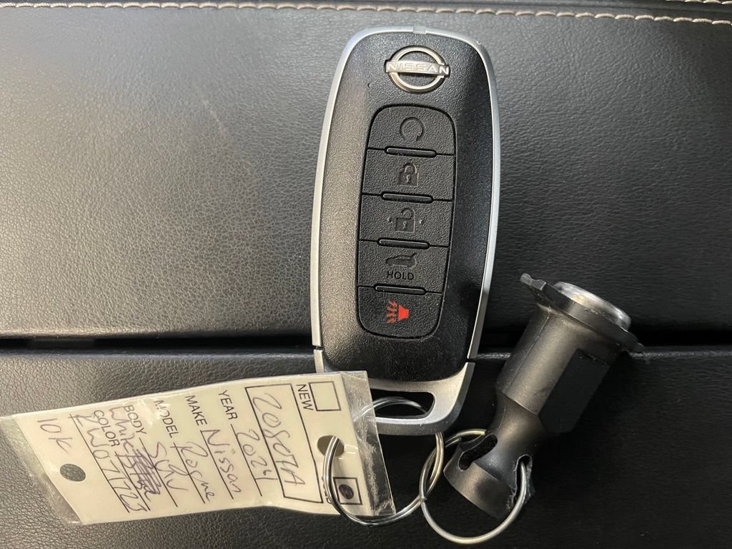 Certified 2024 Nissan Rogue Platinum FWD image 20