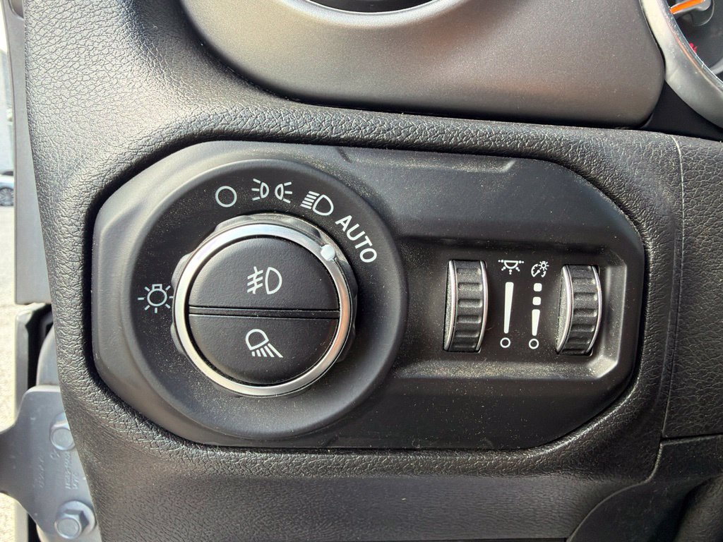 Used 2020 Jeep Gladiator Sport w/ Quick Order Package 24S AWD/4WD image 10