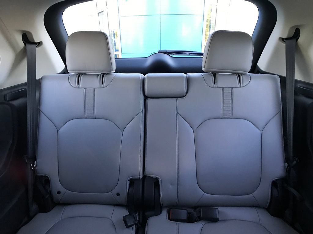 Certified 2024 Honda Pilot Touring image 27