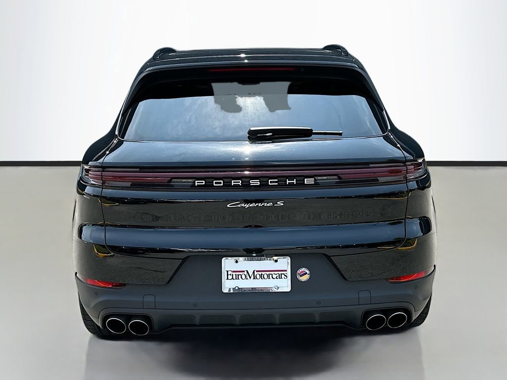 Certified 2024 Porsche Cayenne S AWD/4WD image 10