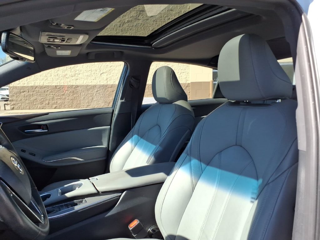 Used 2019 Toyota Avalon XLE w/ Moonroof Package FWD image 15