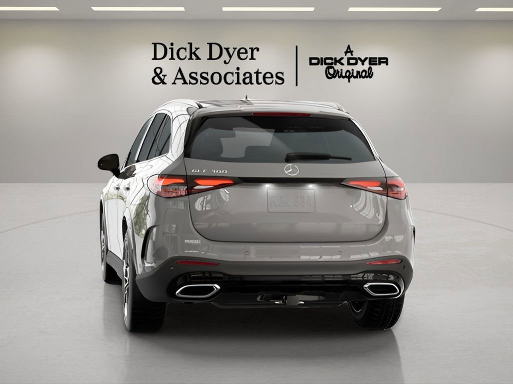 Used 2025 Mercedes-Benz GLC 300 image 15