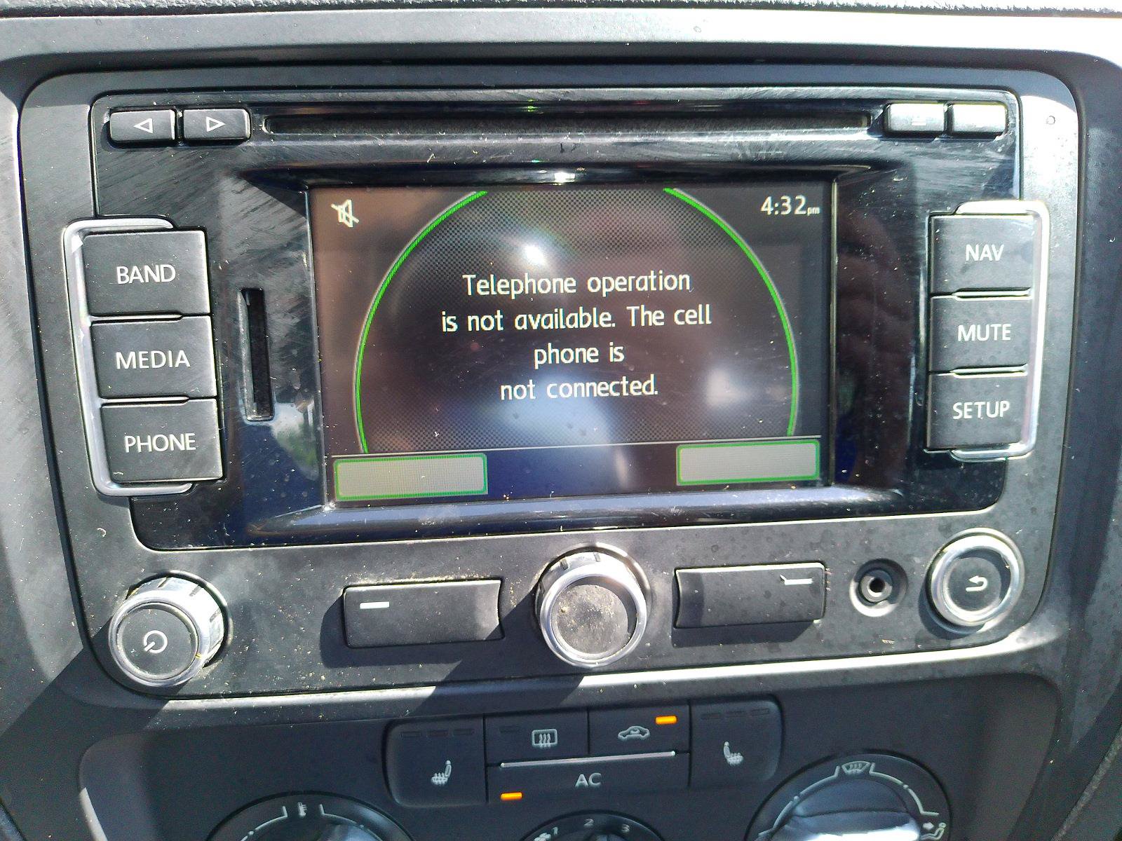 Used 2012 Volkswagen Jetta SEL FWD image 17