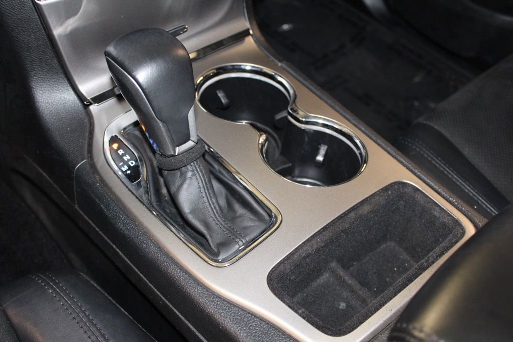 Used 2019 Jeep Grand Cherokee Altitude AWD/4WD image 30
