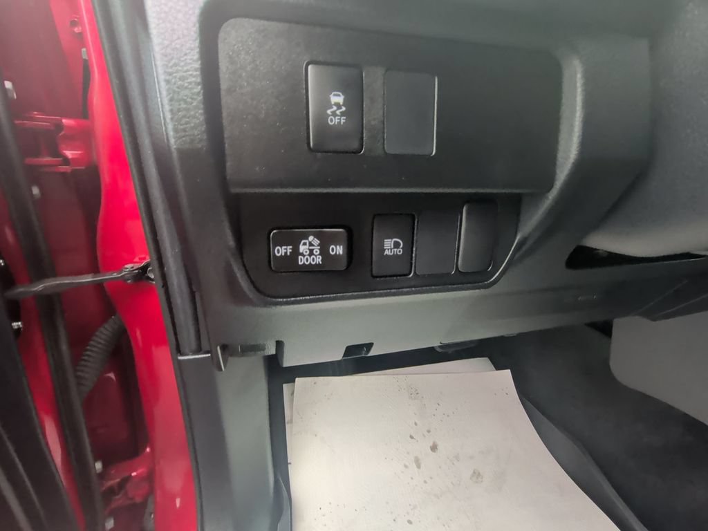 Used 2022 Toyota Tacoma SR AWD/4WD image 20