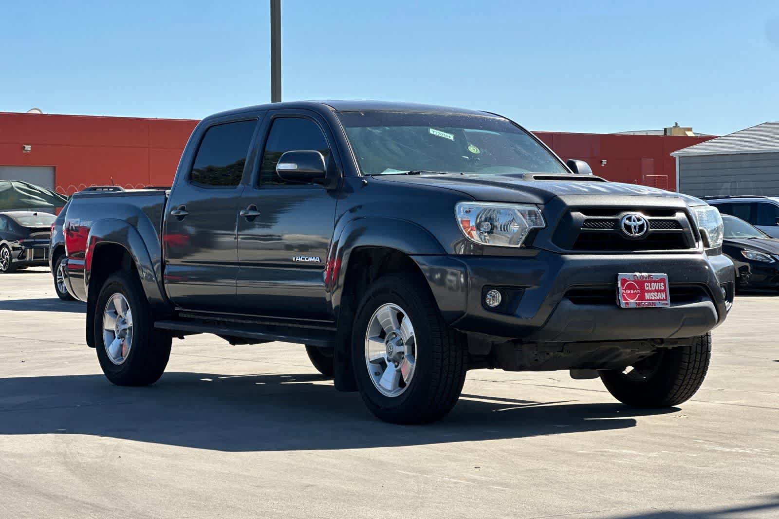 Used 2015 Toyota Tacoma PreRunner w/ TRD Sport Package RWD image 10