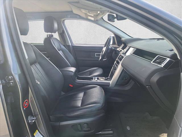 Used 2019 Land Rover Discovery Sport HSE image 19
