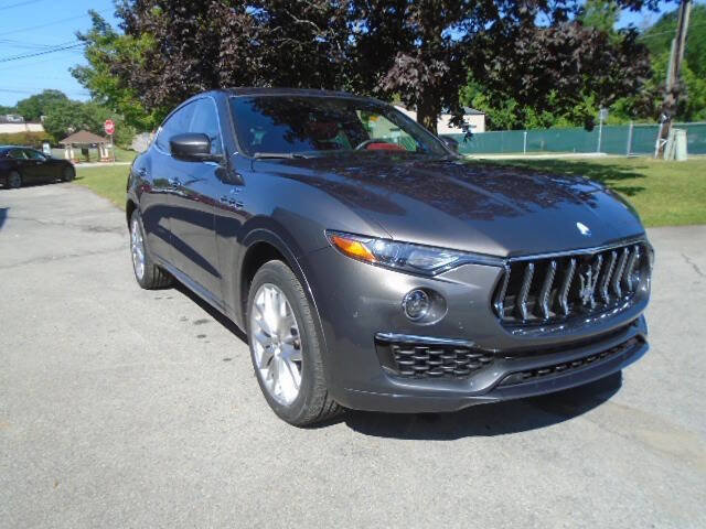 Used 2022 Maserati Levante GT image 3