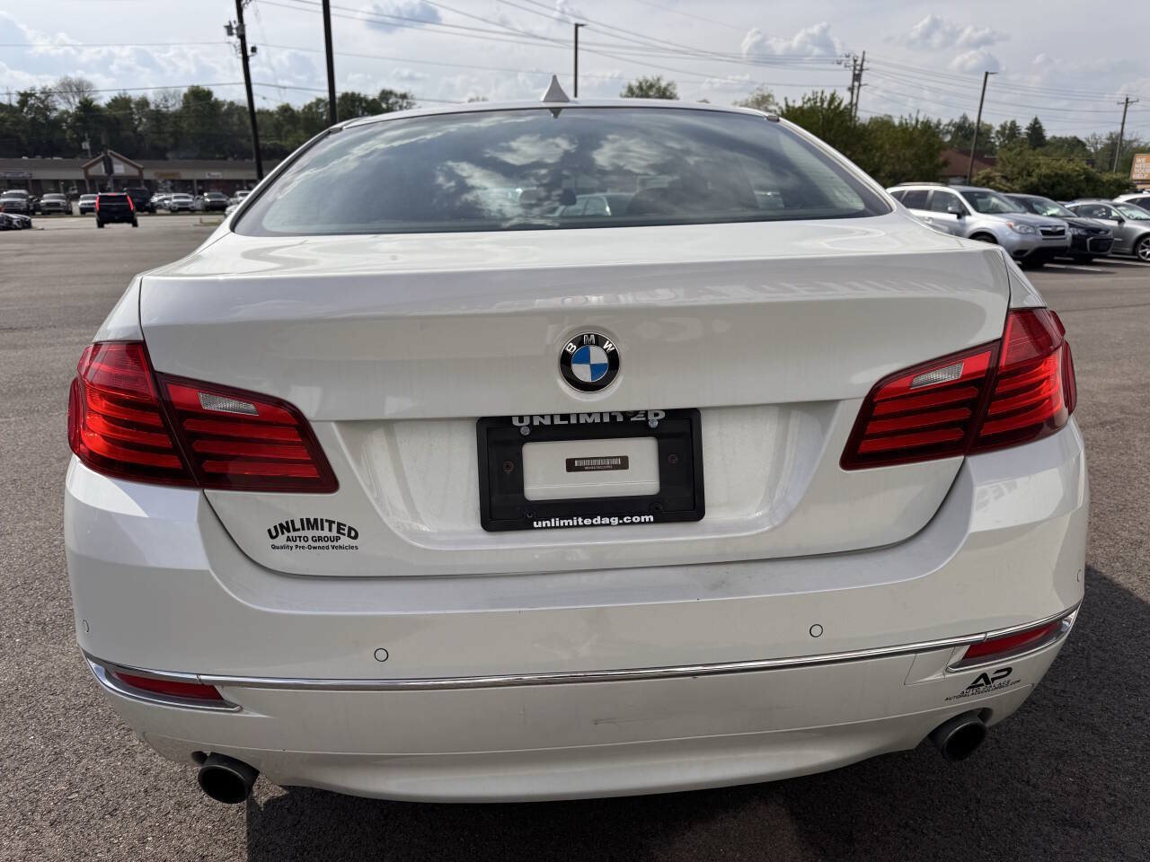 Used 2016 BMW 535i xDrive Sedan AWD/4WD image 9