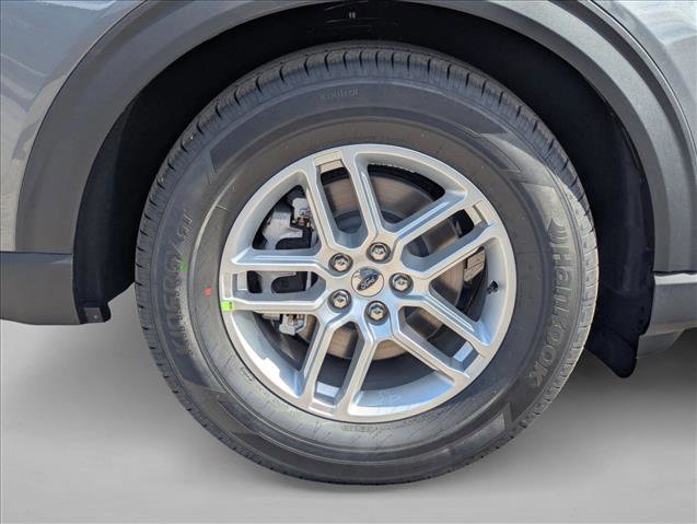 New 2026 Ford Explorer Active image 9