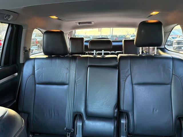 Used 2018 Toyota Highlander XLE image 23