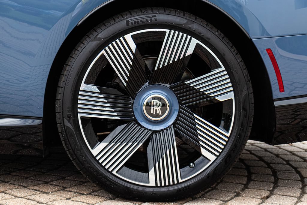 Used 2025 Rolls-Royce Spectre w/ Leather Finishing Pack AWD/4WD image 64