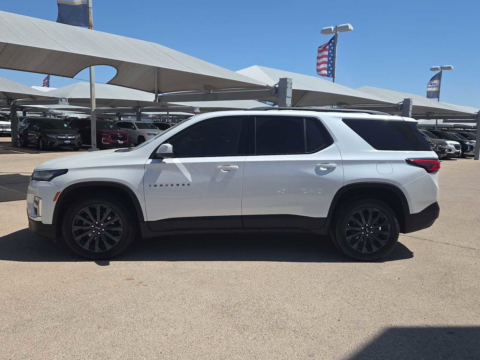 Used 2023 Chevrolet Traverse RS image 5