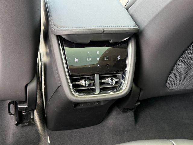 New 2026 Volvo EX90 Ultra AWD/4WD image 15