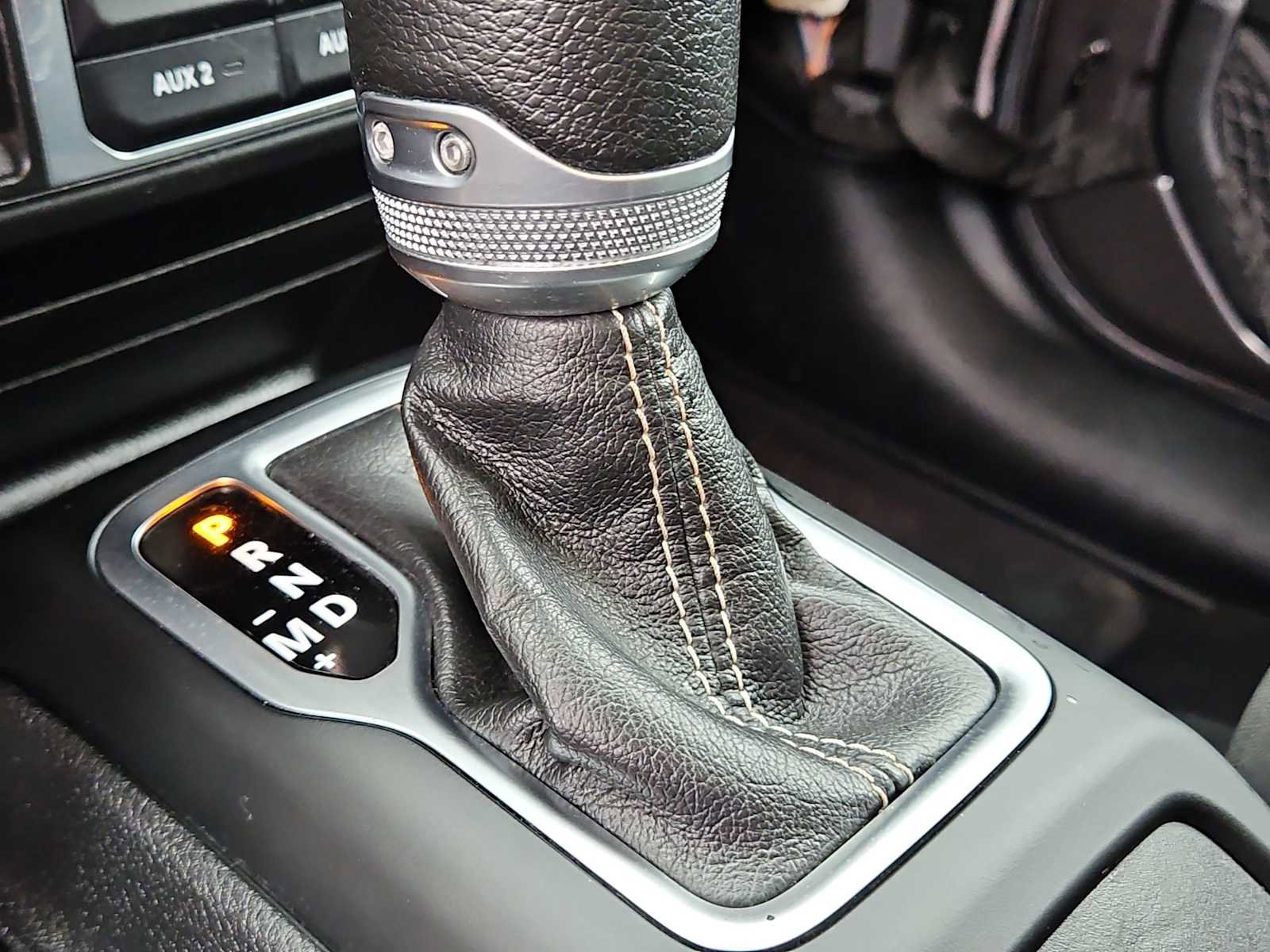 Used 2020 Jeep Wrangler Unlimited Sahara AWD/4WD image 21