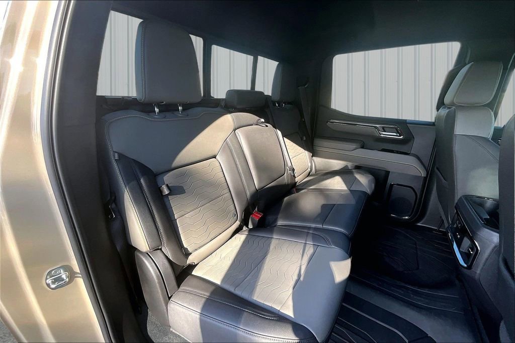 Used 2022 Chevrolet Silverado 1500 ZR2 w/ Technology Package image 20