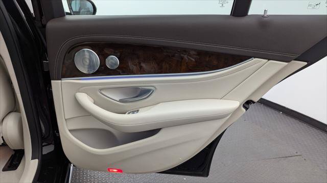 Used 2017 Mercedes-Benz E 300 image 19