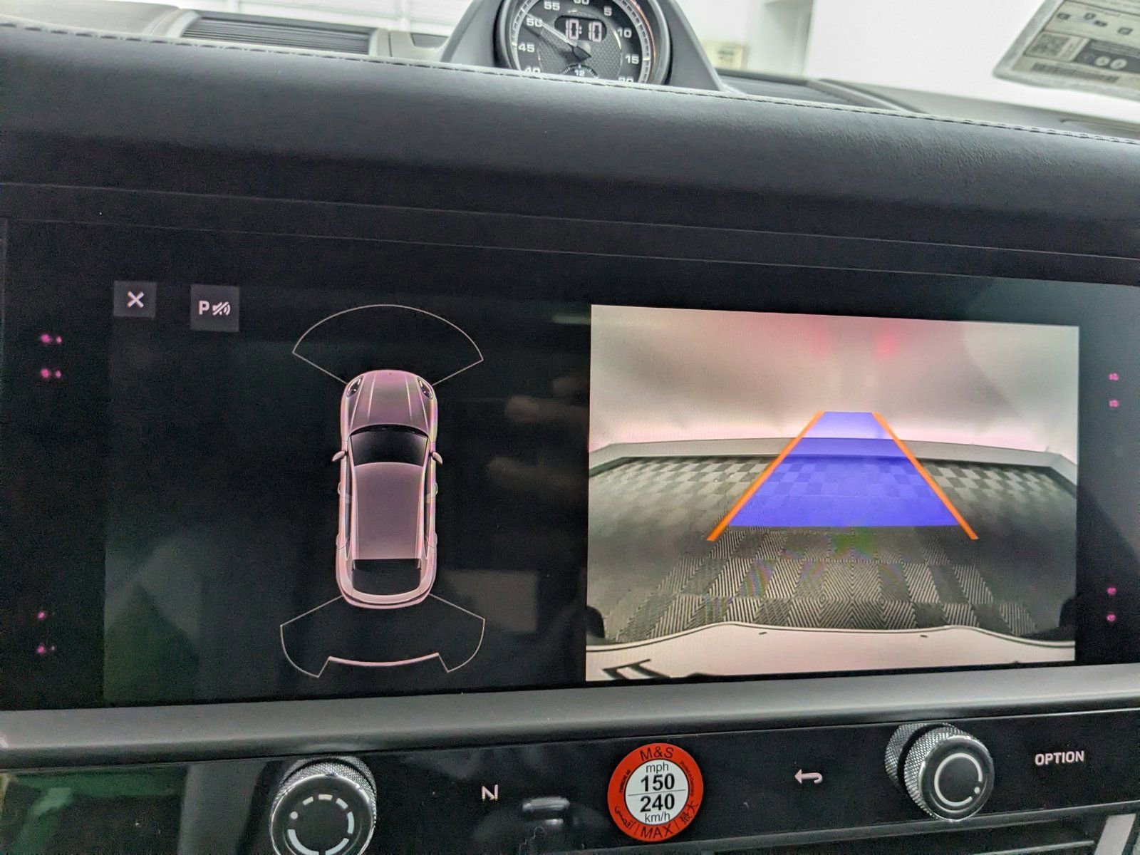 New 2026 Porsche Macan Turbo image 16