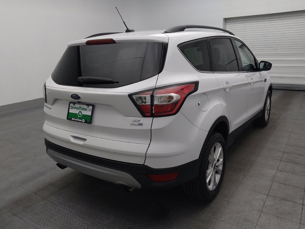 Used 2018 Ford Escape SE image 9