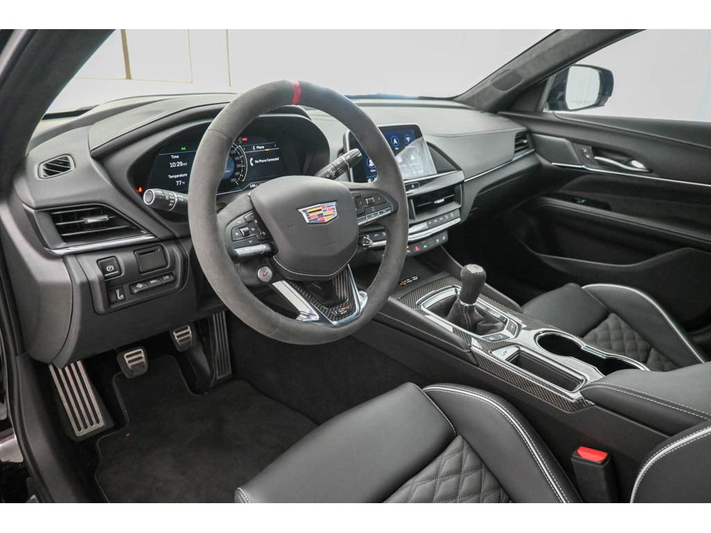 Certified 2025 Cadillac CT4 V Blackwing w/ Technology Package image 30